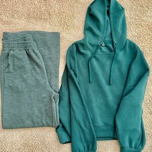 New. Zenana Wide Leg Slug Lounge Size M. Color: Jade.